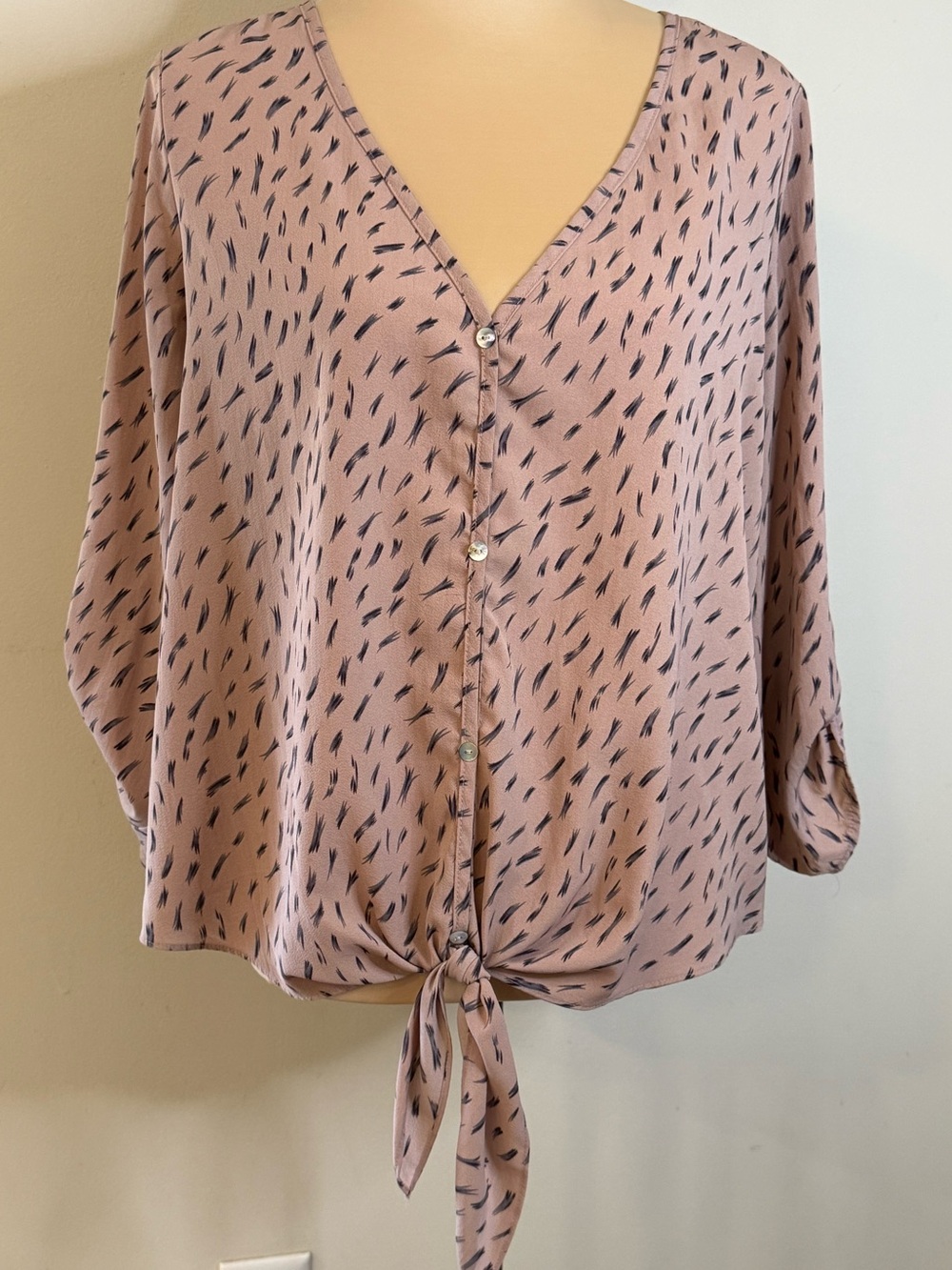 Acoa tan & black feathered top V neck button up bow waist SZ LG